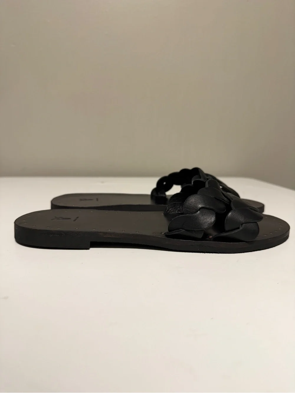 Frye Azalea Black Leather Braid Slide Flat Sandals Women’s US 7-7.5